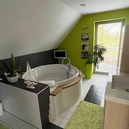 펜션 Modernes Haus Am Mit Panoramablick & Terrasse 펠트베르크